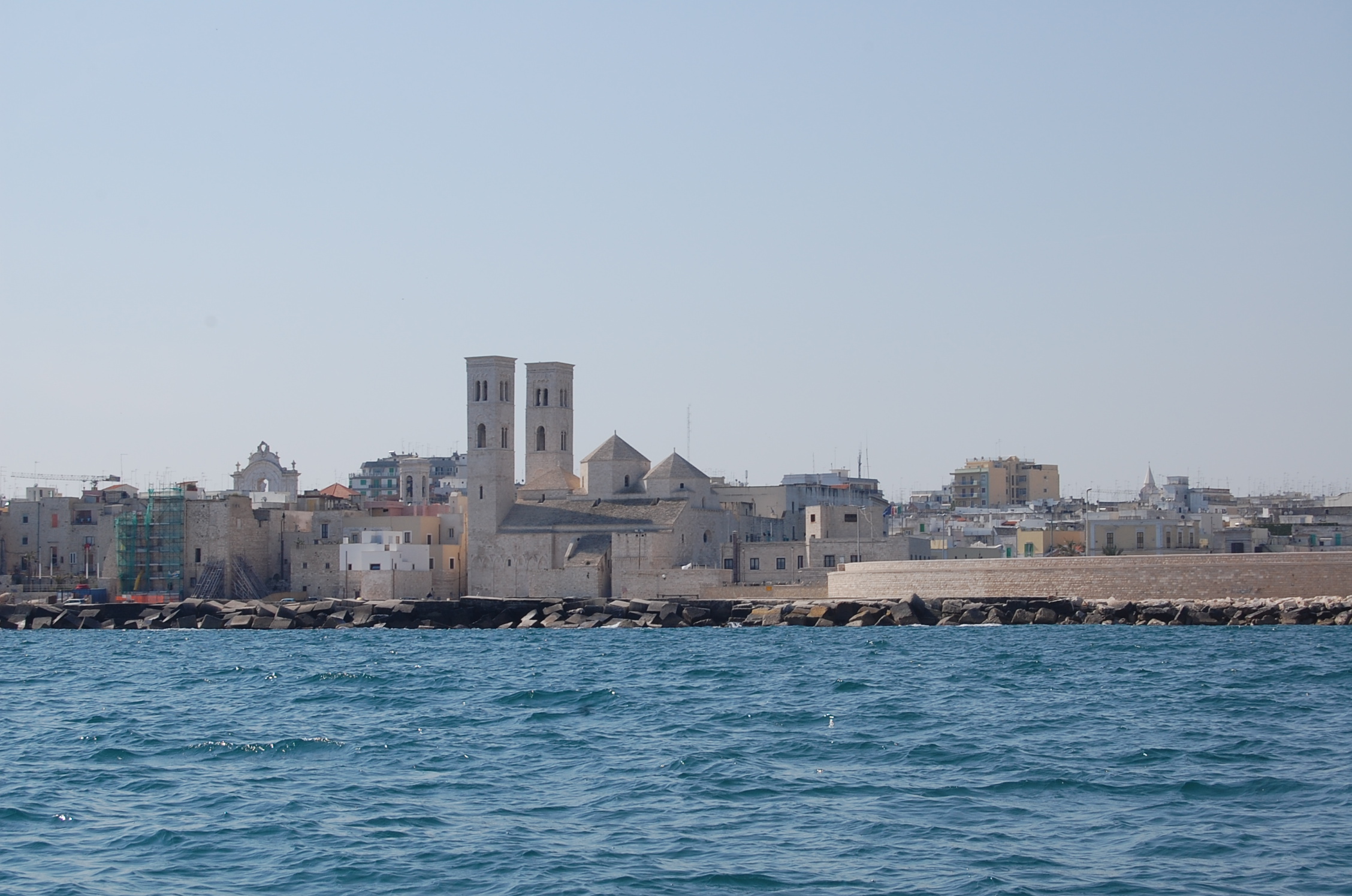 Molfetta: cultura, arte e auto d'epoca